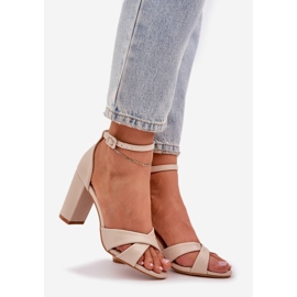 Szandál egy bár sarkon, öko bőr bézs 1