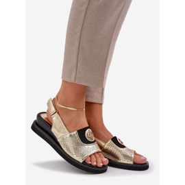 Jezzi Női szandál arany ékekhez díszes aranysárga 1