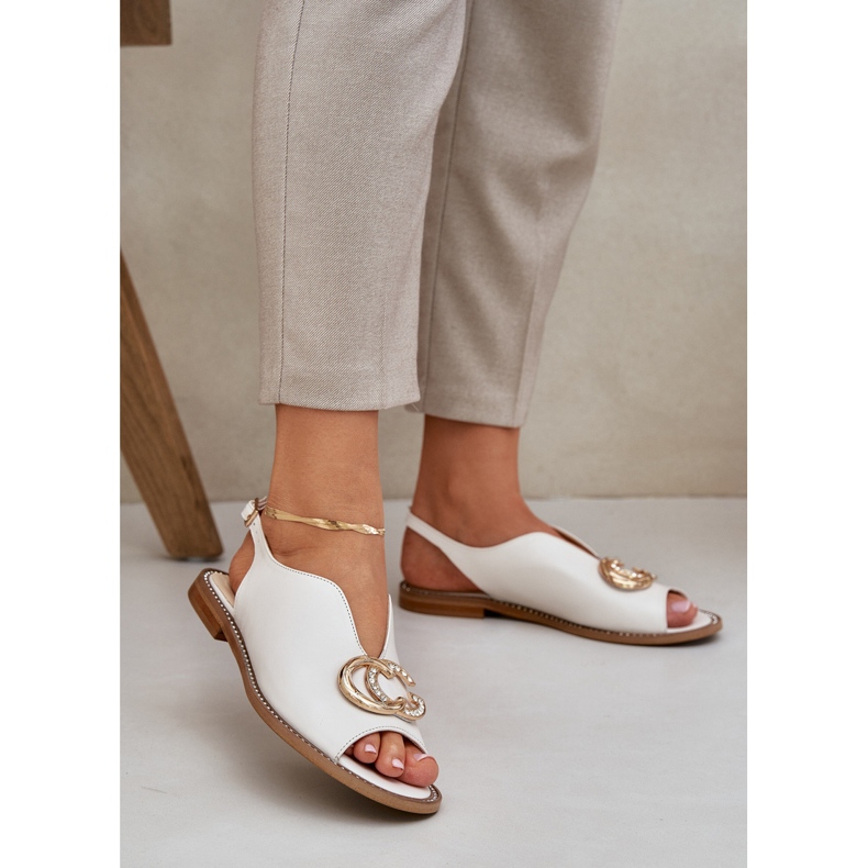 Lapos bőr szandál a Laura Messi 2865 dekorációval bézs 2