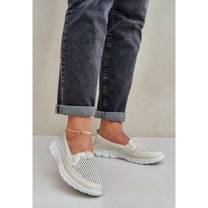 Világos bőr nyitott női cipők a platformon bézs 2