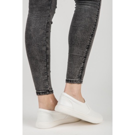 Áttört sliponok fehér 1