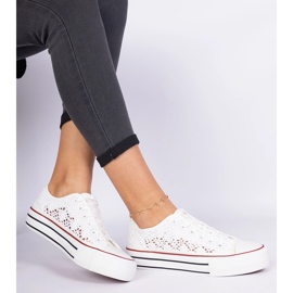 Fehér nyitott női cipők 1