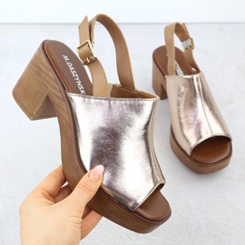 M. DASZYŃSKI Női szandál a Złote Post M. Dasyński MR23126-7 aranysárga 1 M. DASZYŃSKI Női szandál a Złote Post M. Dasyński MR23126-7 aranysárga 1