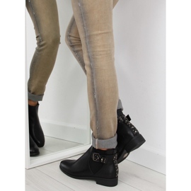 Fekete Chelsea csizma fekete szegecsekkel C532 fekete 1