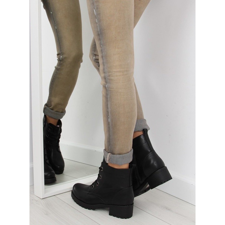 Fekete fűzős csizma HQ891 fekete 2 Fekete fűzős csizma HQ891 fekete 2