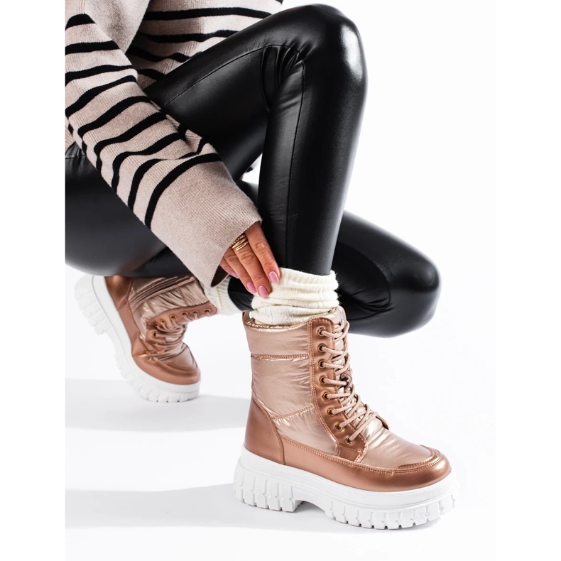 Női arany hócsizma fűzővel aranysárga 2