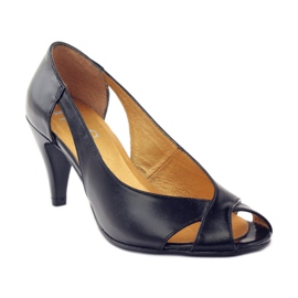 PEES fekete bőr szivattyúk 1