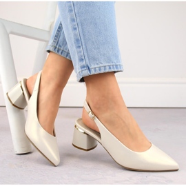 Női elegáns, teljes orrú, gyöngyház szandál Sergio Leone SK175 bézs 2