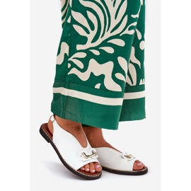 Lapos, rágcsált szandál dekorációval öko bőr fehér 1