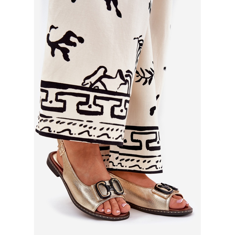 Jezzi Lapos szandál öko bőr dekorációval aranysárga 1
