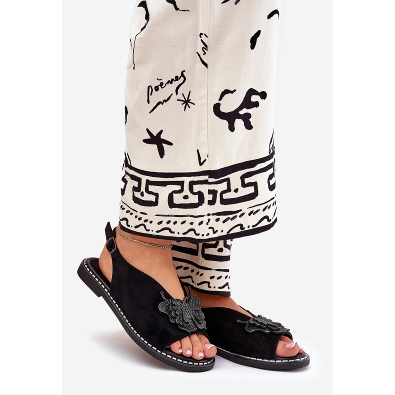 Jezzi Lapos, feküdt női szandál fekete dekorációval 1