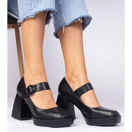 Fekete szivattyúk négyzet alakú orrával és csatjával 1