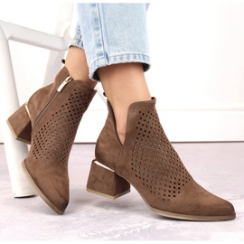 Velúr női áttört magas sarkú csizma barna Potocki SZ12356 2