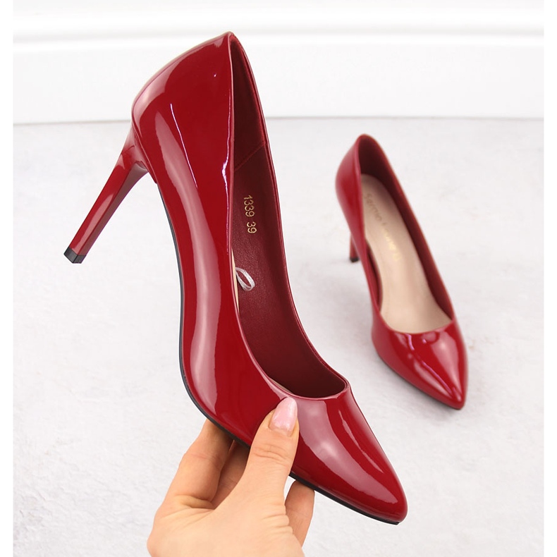 Pocked szivattyúk, festett csapok piros sergio leone 1339 1 Pocked szivattyúk, festett csapok piros sergio leone 1339 1