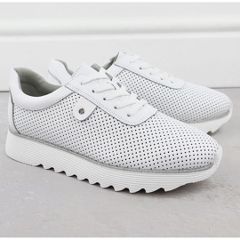 S.Barski Női bőrcipő az OpenWork platformon Białe S. Barski LR51-629 fehér 2