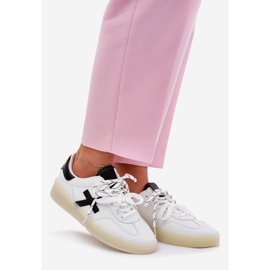 Alacsony női sportcipő fehér 1