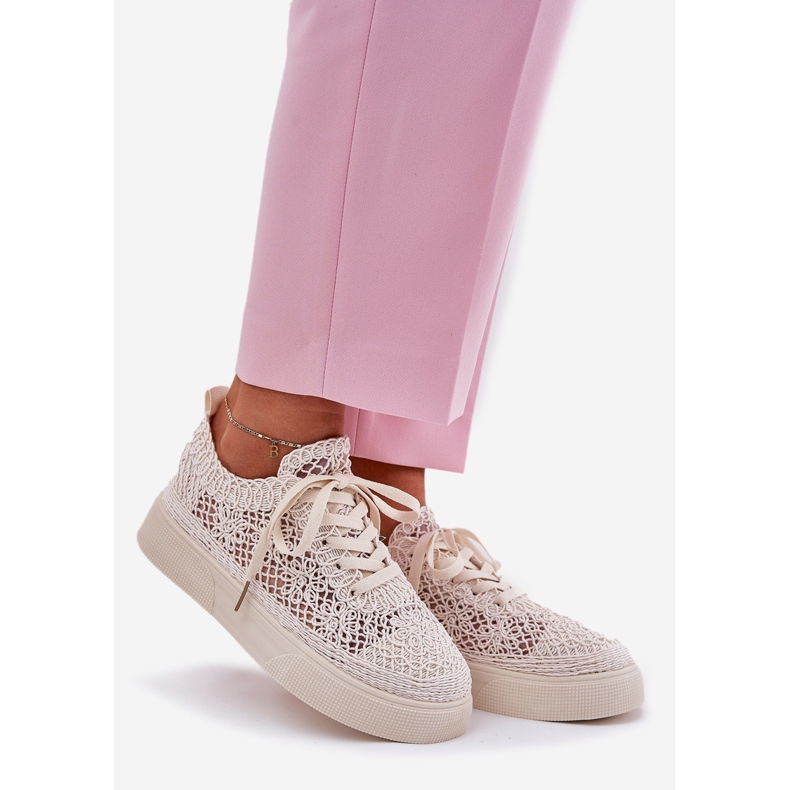 A Blaci női cipők a platformon világítanak bézs 1