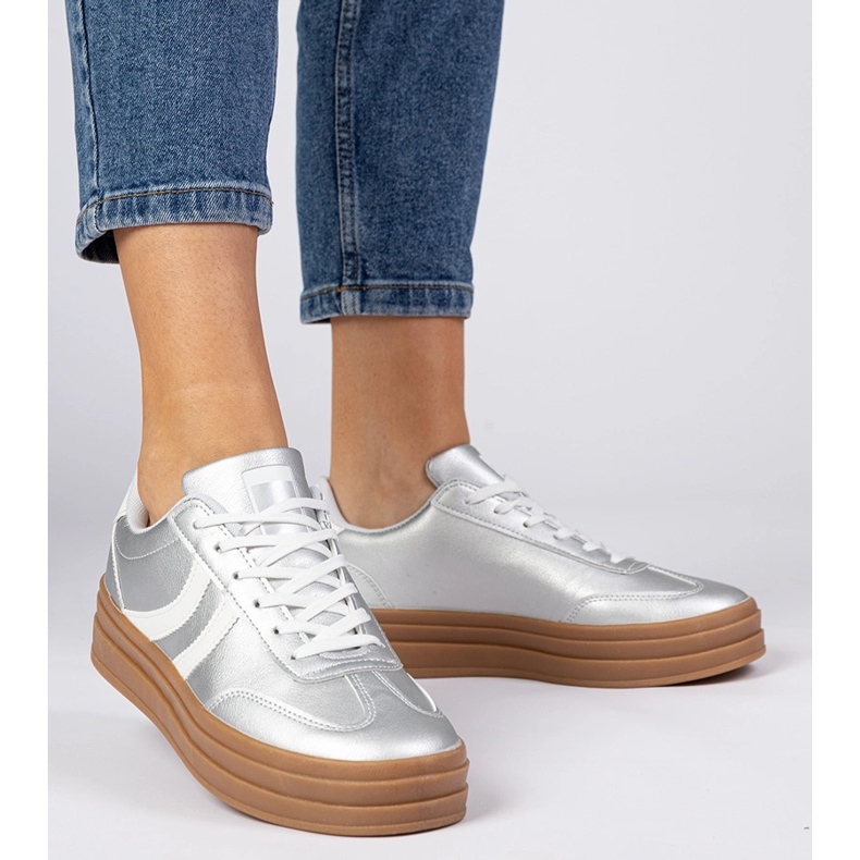Ezüst cipők női sport cipők a platformon 2 Ezüst cipők női sport cipők a platformon 2