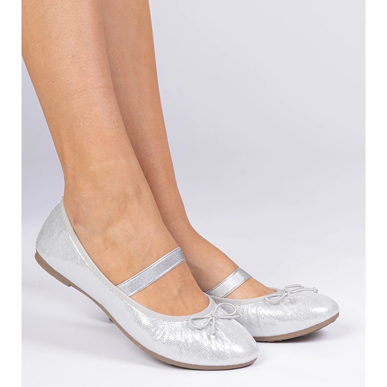 Ezüst női balerinák íj egy elasztikus zenekaron 1