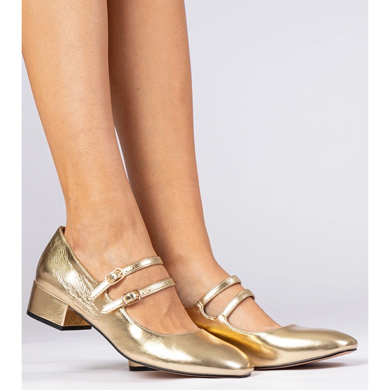 Arany női szivattyúk az oszlopon csatokkal aranysárga 1