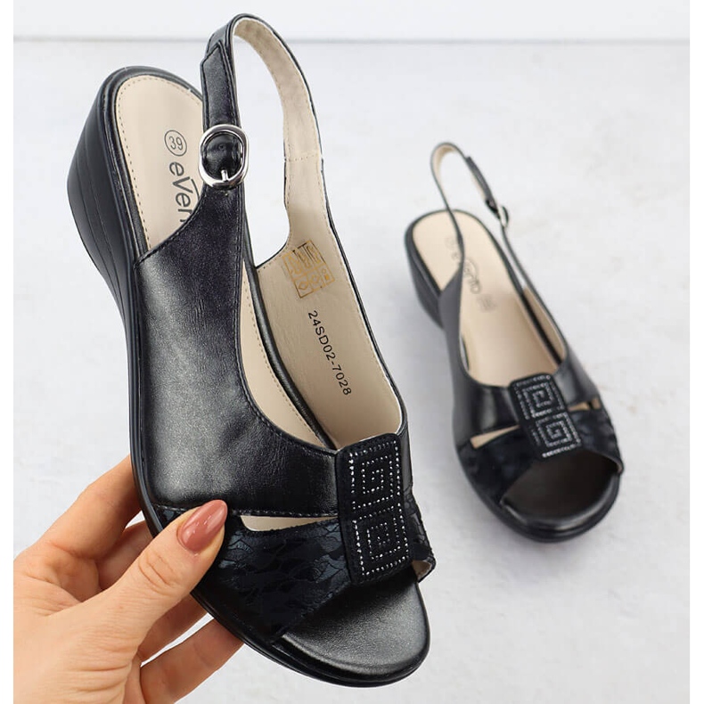 Evento Női szandál ékeken fekete esemény 7028 1