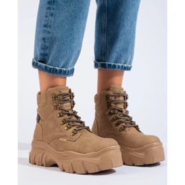 Női trapperek a Big Star KK274366 platformon barna 2