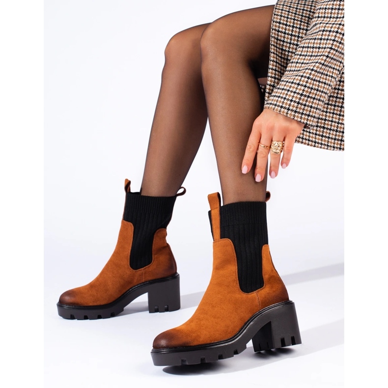 Camel felbújós bokacsizma széles sarokkal a Potockitól barna 1