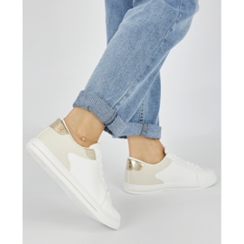 Klasszikus női sportcipő fehér 1