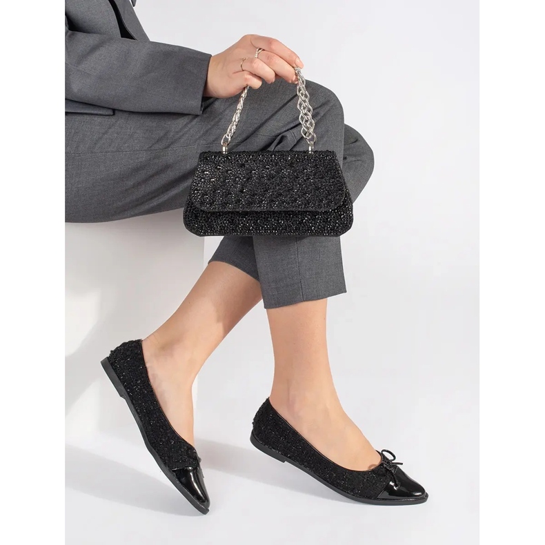 Fekete csillogó balettlakások masnival 2