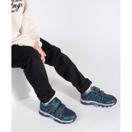 Sötétkék fiú sportcipő tépőzárral 2