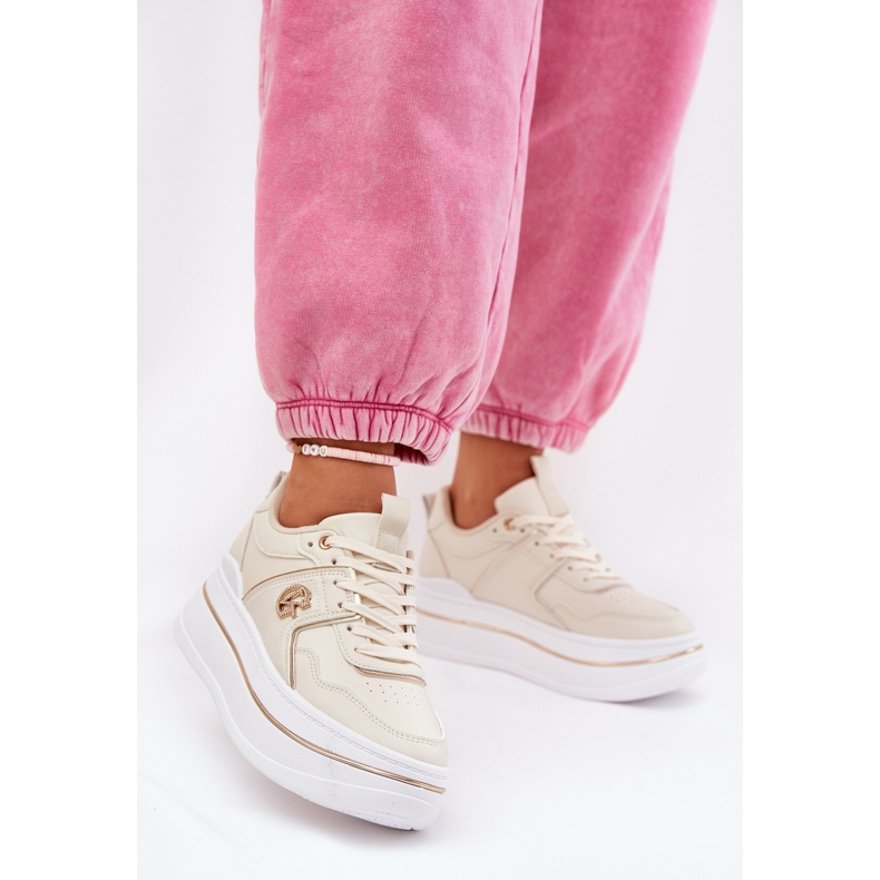 Női sportcipő a platformon bézs 2