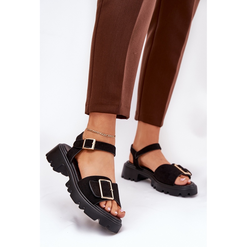 Öko velúr női szandál fekete bilincsel 2