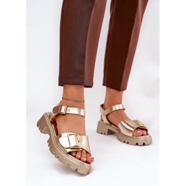 Öko bőr női szandál arany csatkal aranysárga 2 Öko bőr női szandál arany csatkal aranysárga 2
