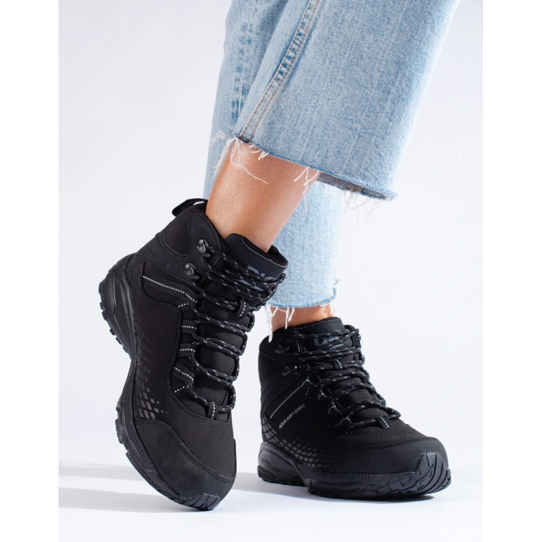 Magas női trekking cipő DK fekete 1