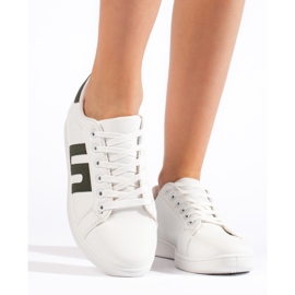 Fehér és zöld női tornacipő 2