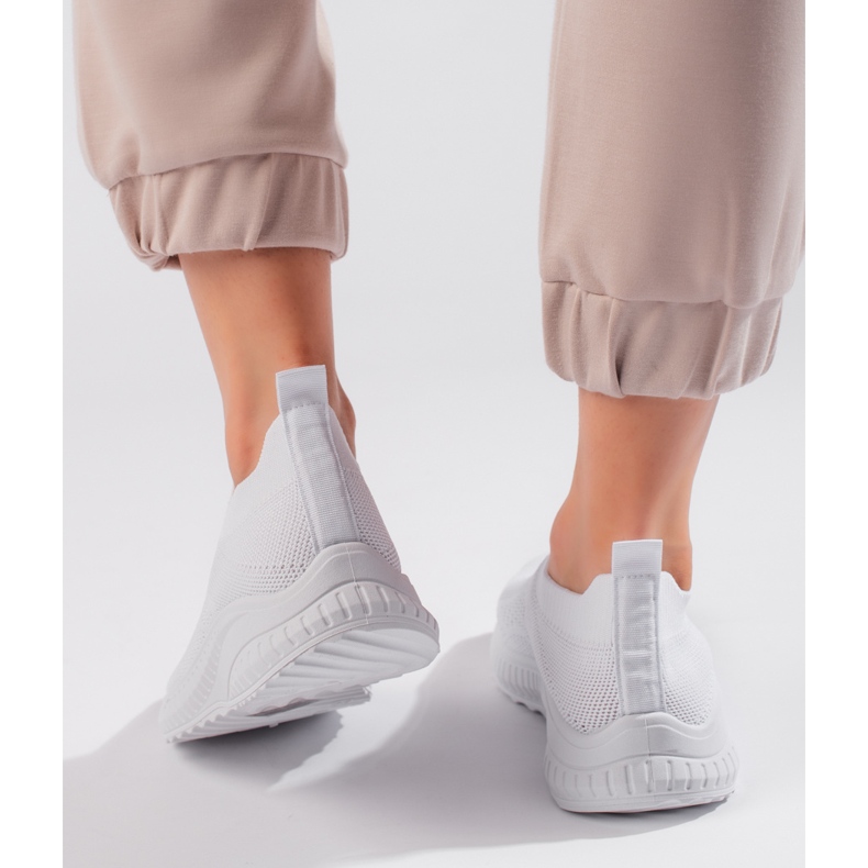 Női fehér bebújós sportcipő 2