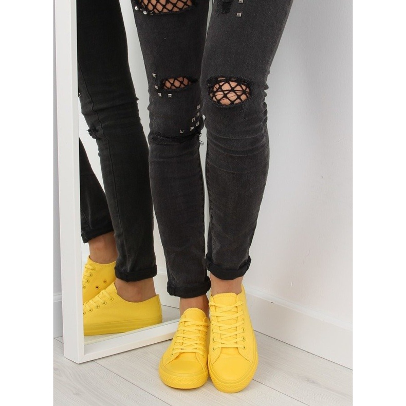 Sárga, egyszínű női tornacipő NB176 Sárga 1