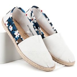 Mckeylor Espadrillák virággal fehér 1 Mckeylor Espadrillák virággal fehér 1