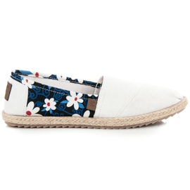 Mckeylor Espadrillák virággal fehér 2