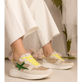 Bézs női sport cipők csillogással 1