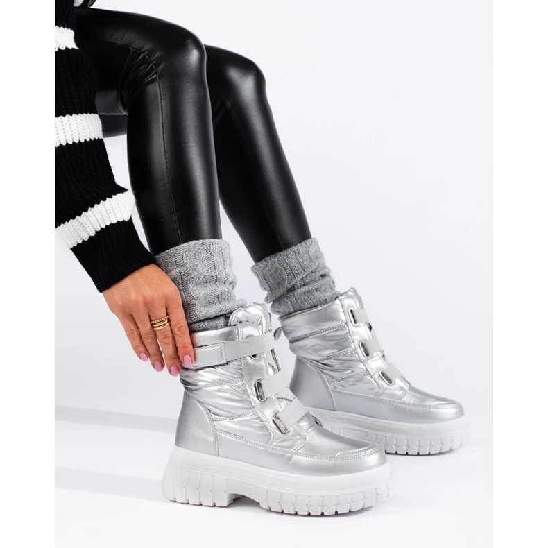 Női hócsizma ezüst tépőzárral 1