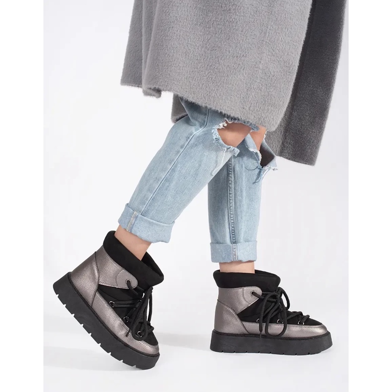 Fekete-ezüst fűzős női hócsizma vastag talppal 2