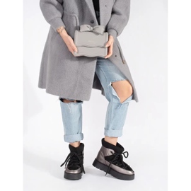 Fekete-ezüst fűzős női hócsizma vastag talppal 1