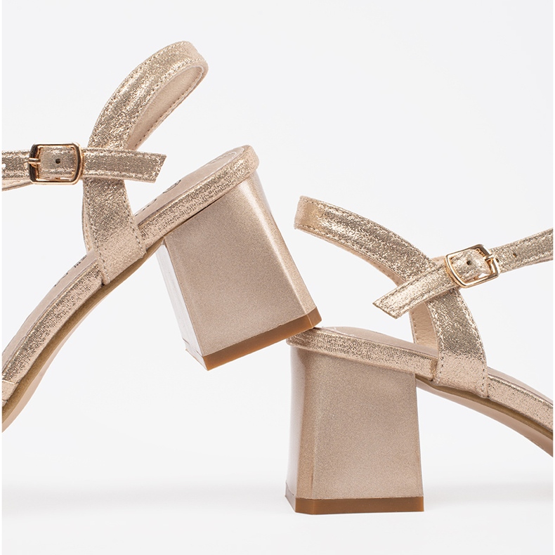 Goodin Arany elegáns szandál alacsony oszlopon aranysárga 1