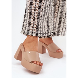 Női öko bőr papucs a poszton és a khaki platformon bézs 2