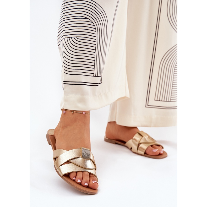 Lapos női papucsok összefonódó aranycsíkokkal aranysárga 2