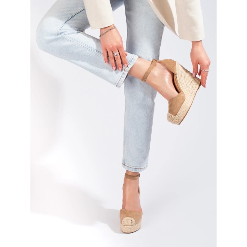 Ékes szandál Bl1919kh bézs 1