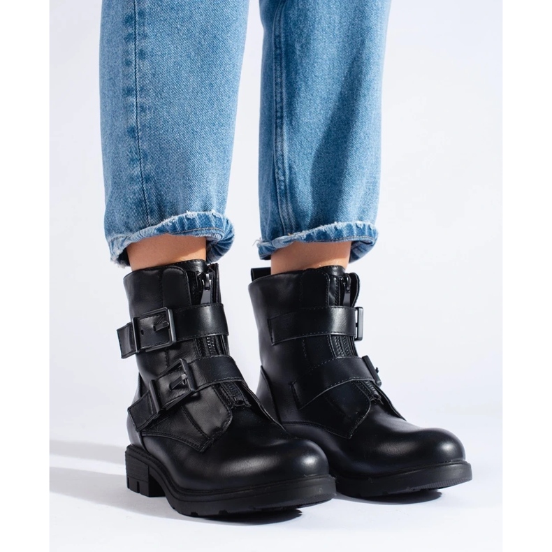 Fekete Alkalmi Dolgozók 2