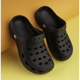 Fekete könnyű papucs fiúknak 1