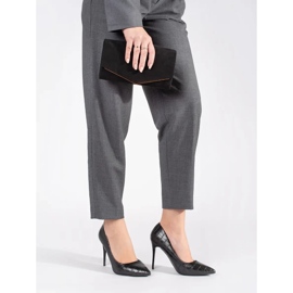 Divatos női magassarkú pumpák fekete 2